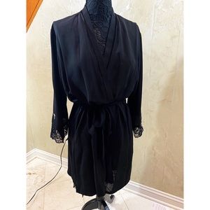 Oscar de la Renta Robe Black with Pink Roses